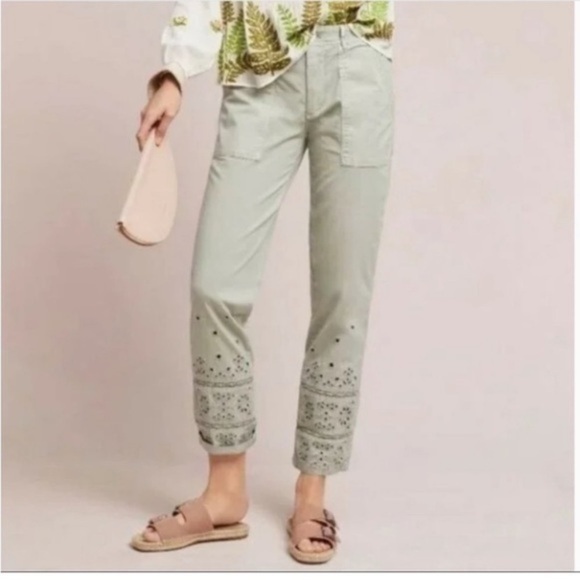 NWT Anthropologie Green Eyelet Khaki Wanderer Pants in size 27 - Picture 1 of 11
